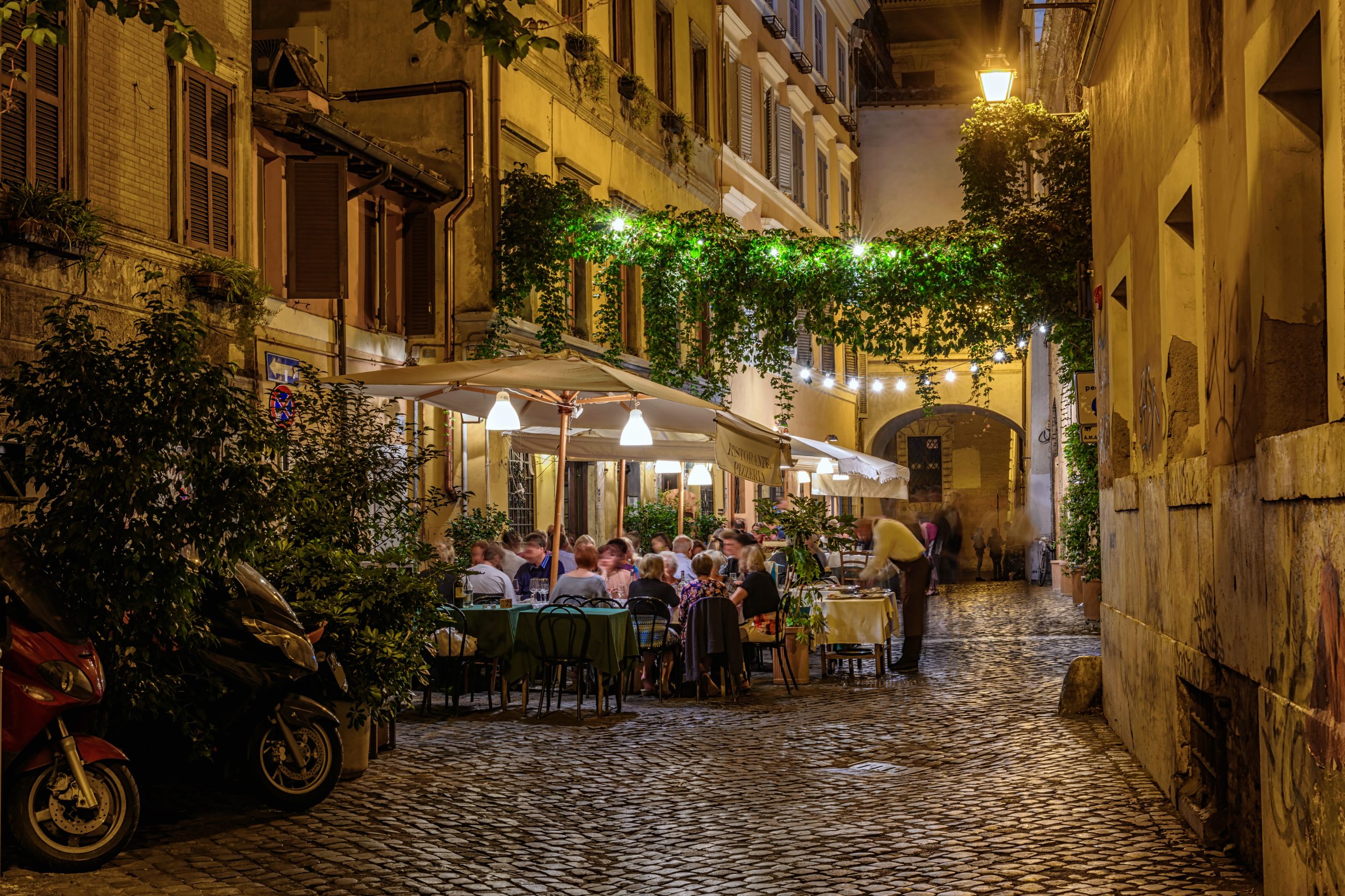 Rome Foodies: Discover the Best Neighbourhoods for a Gastronomic Adventure