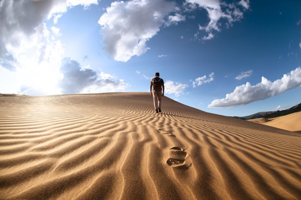 He founded his own country in the desert