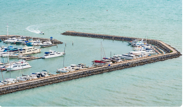 Strait of Hormuz Traffic Collapse , The Oil Artery That Almost Stopped Strait of Hormuz Traffic