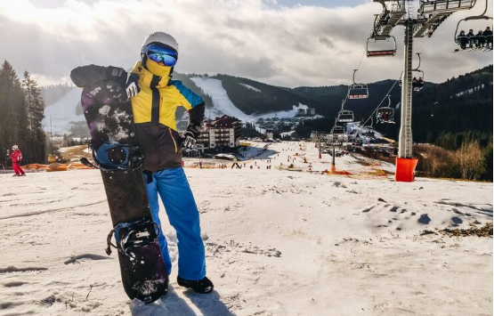 The Resort That Bans Snowboarding The Resort That Bans Snowboarding