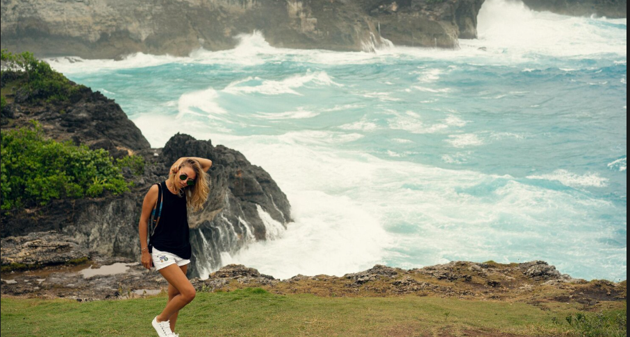 Hawaii's Most Stunning Natural Wonder Isn't Maui — And Most Tourists Have Never Heard of It