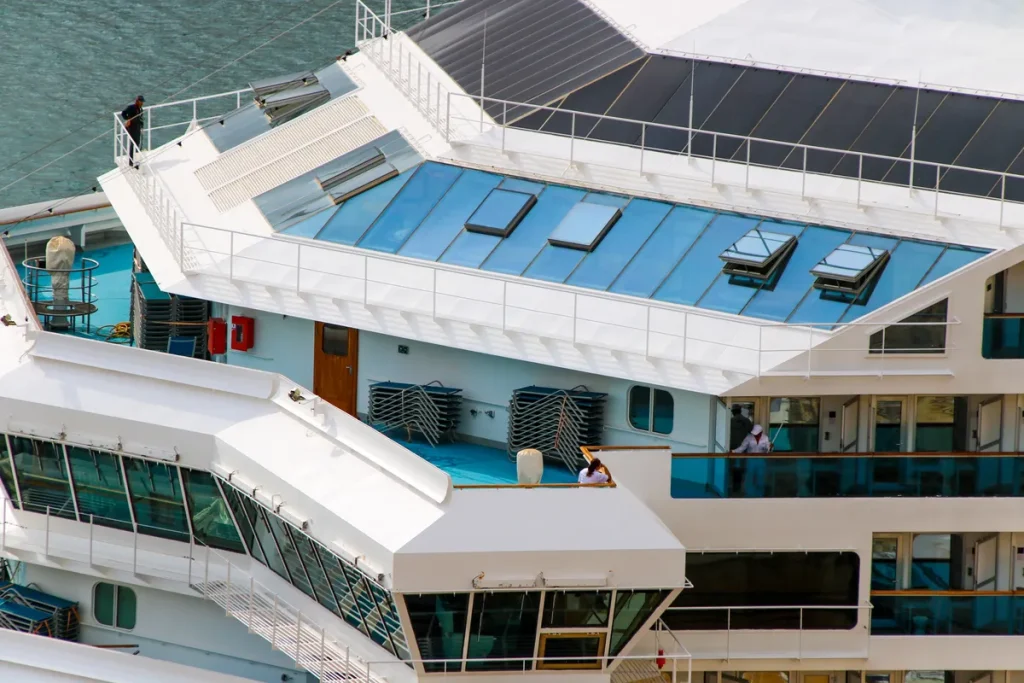 Oasis of the Seas library removed to make way for watch shop Oasis of the Seas library