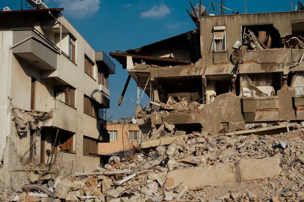 Kumamoto Earthquake Travel Warnings Issued as Death Toll Climbs to 18 Kumamoto earthquake travel warnings