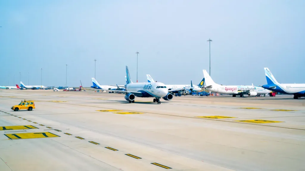 United Airlines O’Hare route cuts hit 10 regional airports as FAA cap runs to 2027 United Airlines O'Hare route cuts