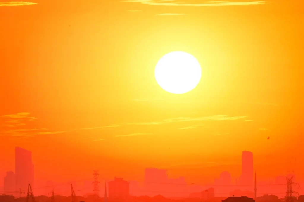 Hottest Cities in the US Face Worsening Outlook as Phoenix Heat Deaths Mount hottest cities in the US